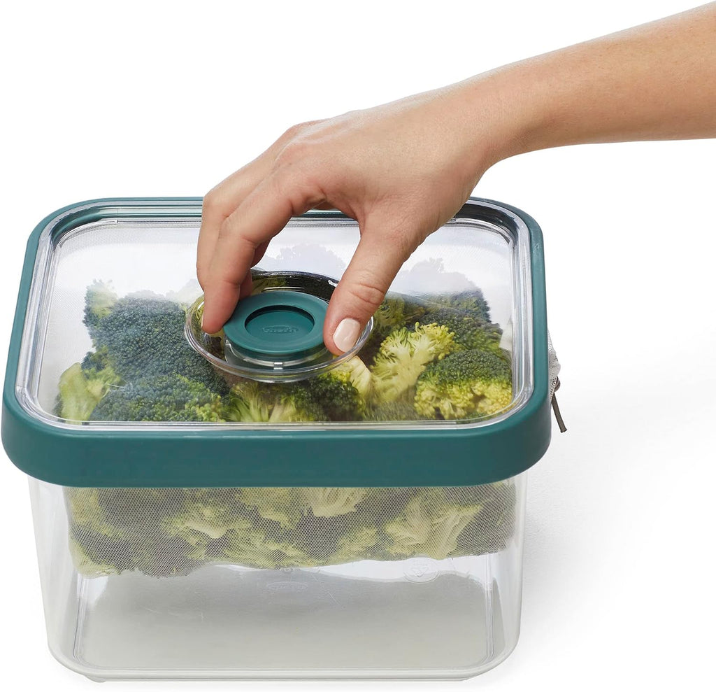 Fresh 'N Store Medium Produce Storage Container